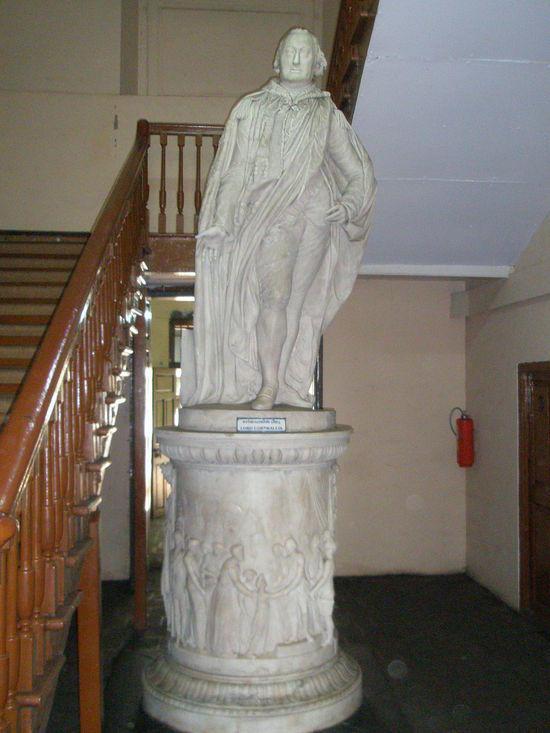 Cornwallis Marble Statue at Fort Museum Chennai